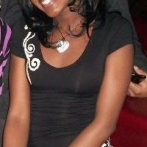 Meet your Posher, Maxine